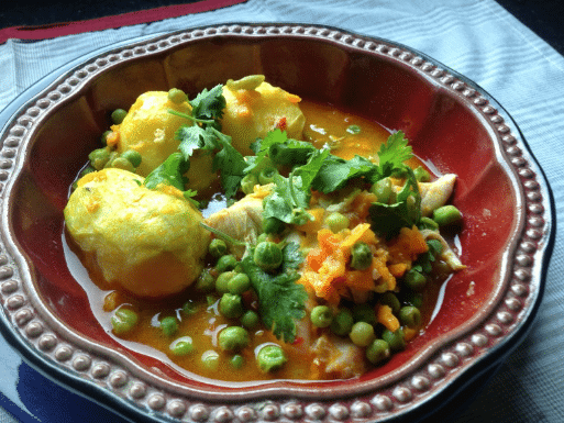 Pollo Arvejado is a made up of chicken, peas, onion and sliced carrots